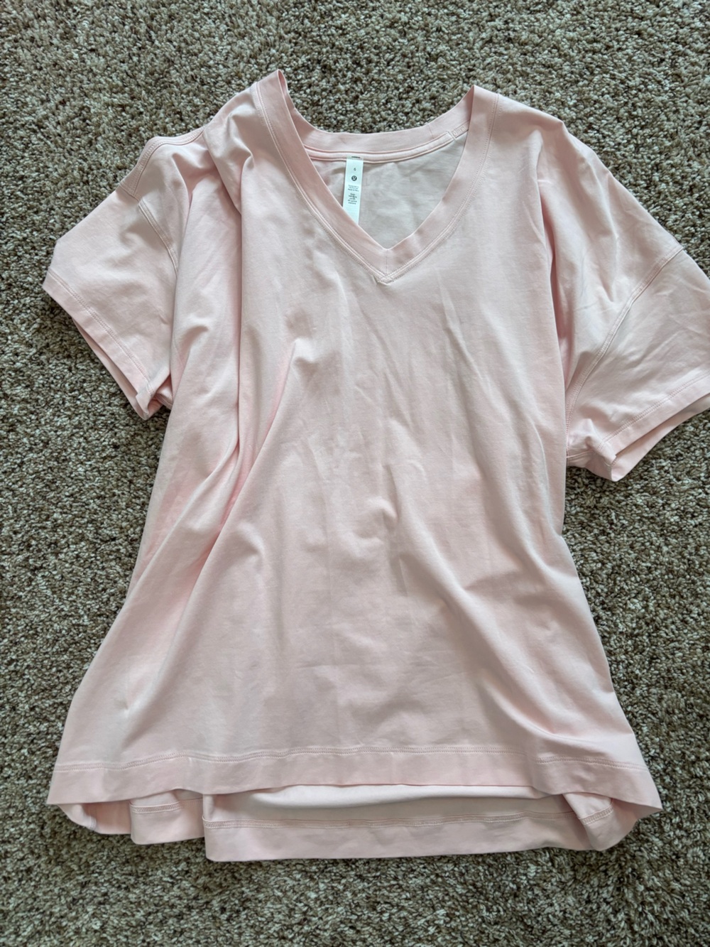 Women’s Lululemon shirt
